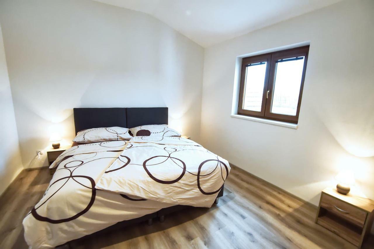 "U Capa" Krasny Apartman V Sedleci Sedlec  Ngoại thất bức ảnh